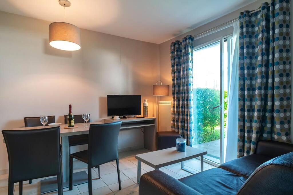 Les Thermes 408 - Appt Pour 4 Avec Piscine Partagee Concarneau Esterno foto